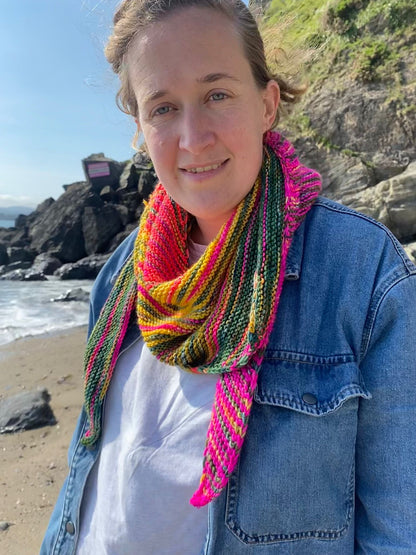 Kahlo's Colours Shawl Kit - Knitting- 5 x 20g Mini Skeins & 100g with pattern - Merino DK